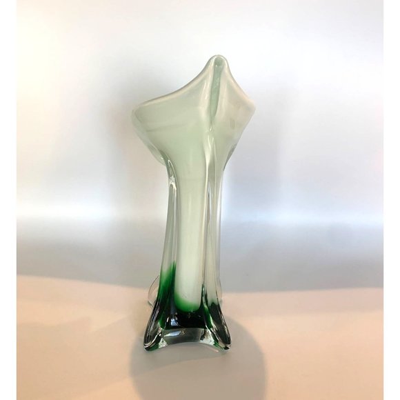 Vintage Jack In The Pulpit Green and White 9 In Italy Art Glass Hand Blown Vase - Picture 5 of 9